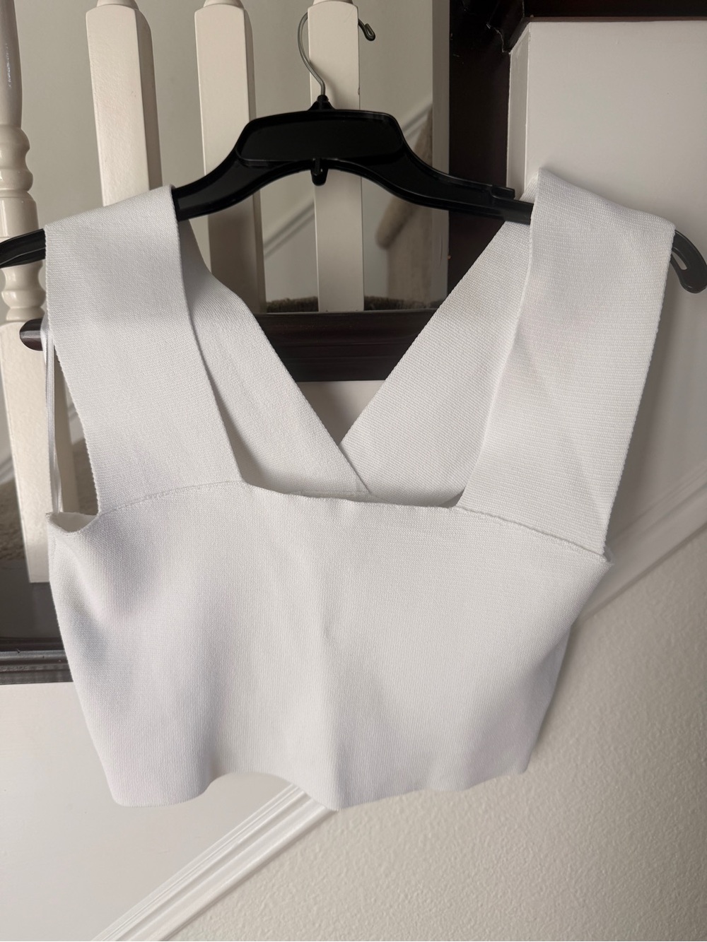 A.L.C. White Structured V-Front Crop Top